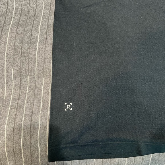 Lululemon polo - Picture 3 of 3